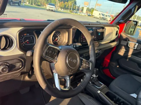 More photos of 2026 Jeep Wrangler Sahara at Jerry Hunt Supercenter - Lexington, NC