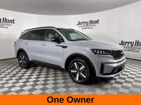 More photos of 2023 Kia Sorento EX at Jerry Hunt Supercenter - Lexington, NC