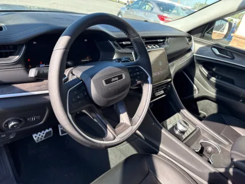 More photos of 2024 Jeep Grand Cherokee Limited at Jerry Hunt Supercenter - Lexington, NC
