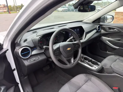 More photos of 2025 Chevrolet Trax LS at Jerry Hunt Supercenter - Lexington, NC