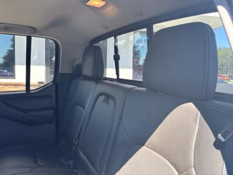 More photos of 2020 Nissan Frontier PRO-4X at Jerry Hunt Supercenter - Lexington, NC