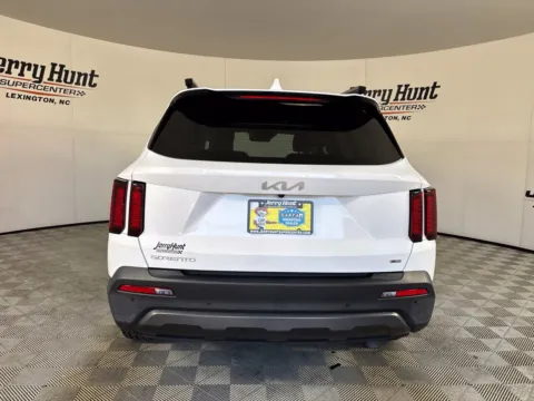 More photos of 2023 Kia Sorento X-Line EX at Jerry Hunt Supercenter - Lexington, NC