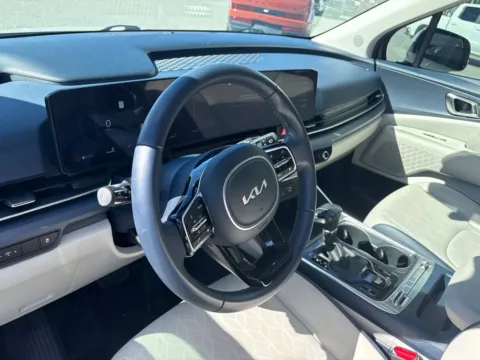 More photos of 2025 Kia Carnival SX at Jerry Hunt Supercenter - Lexington, NC