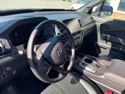 More photos of 2024 Honda Ridgeline TrailSport at Jerry Hunt Supercenter - Lexington, NC