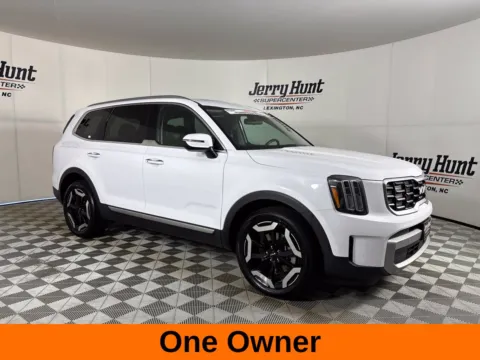 More photos of 2024 Kia Telluride S at Jerry Hunt Supercenter - Lexington, NC