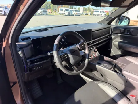More photos of 2024 Hyundai Santa Fe Calligraphy at Jerry Hunt Supercenter - Lexington, NC