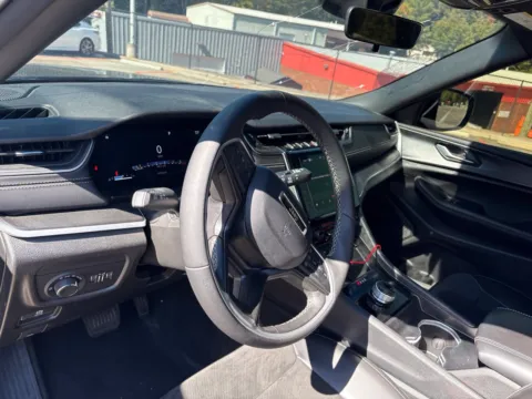 More photos of 2025 Jeep Grand Cherokee L Altitude X at Jerry Hunt Supercenter - Lexington, NC