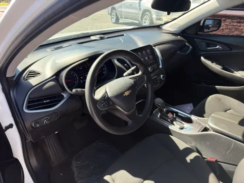 More photos of 2023 Chevrolet Malibu LT at Jerry Hunt Supercenter - Lexington, NC