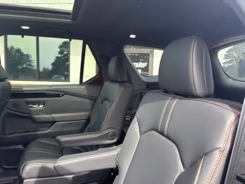 More photos of 2025 Honda Pilot TrailSport at Jerry Hunt Supercenter - Lexington, NC