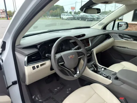 More photos of 2023 Cadillac XT6 Premium Luxury at Jerry Hunt Supercenter - Lexington, NC