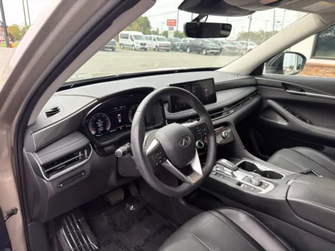 More photos of 2023 INFINITI QX60 LUXE at Jerry Hunt Supercenter - Lexington, NC
