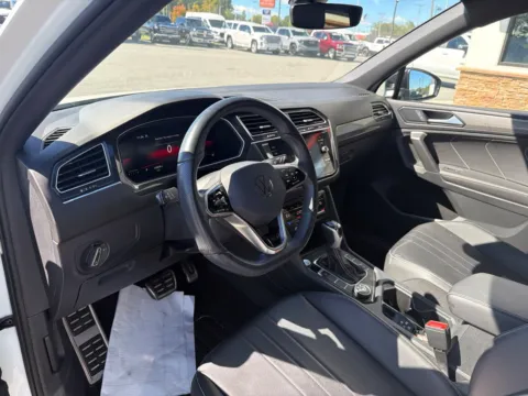 More photos of 2024 Volkswagen Tiguan 2.0T SE R-Line Black at Jerry Hunt Supercenter - Lexington, NC