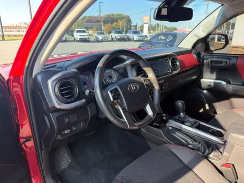More photos of 2021 Toyota Tacoma SR5 at Jerry Hunt Supercenter - Lexington, NC