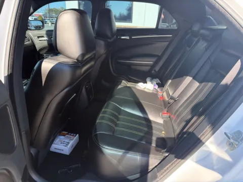 More photos of 2022 Chrysler 300 S at Jerry Hunt Supercenter - Lexington, NC