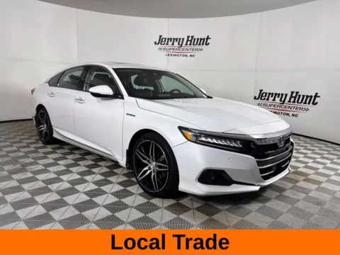 More photos of 2022 Honda Accord Hybrid Touring at Jerry Hunt Supercenter - Lexington, NC