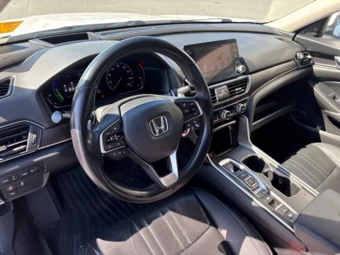 More photos of 2022 Honda Accord Hybrid Touring at Jerry Hunt Supercenter - Lexington, NC