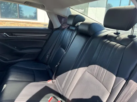 More photos of 2022 Honda Accord Hybrid Touring at Jerry Hunt Supercenter - Lexington, NC