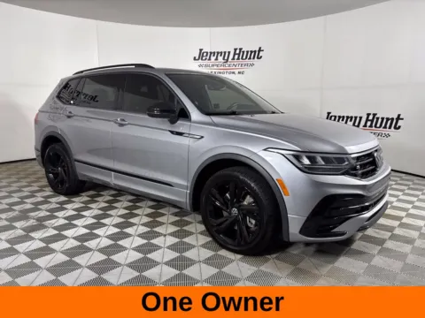 More photos of 2024 Volkswagen Tiguan 2.0T SE R-Line Black at Jerry Hunt Supercenter - Lexington, NC