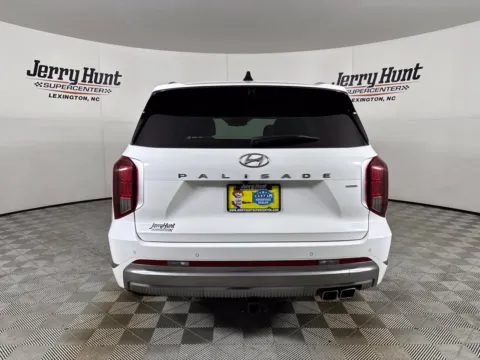 More photos of 2023 Hyundai Palisade Calligraphy at Jerry Hunt Supercenter - Lexington, NC