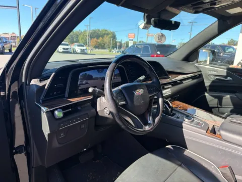 More photos of 2021 Cadillac Escalade ESV Premium at Jerry Hunt Supercenter - Lexington, NC