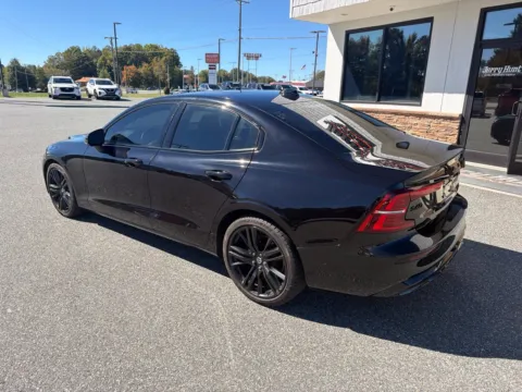 More photos of 2024 Volvo S60 B5 Plus Black Edition at Jerry Hunt Supercenter - Lexington, NC