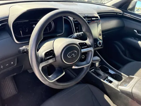 More photos of 2023 Hyundai Santa Cruz SE at Jerry Hunt Supercenter - Lexington, NC