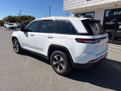 More photos of 2023 Jeep Grand Cherokee 4xe at Jerry Hunt Supercenter - Lexington, NC