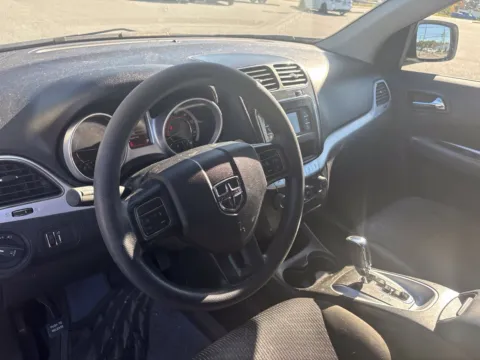 More photos of 2019 Dodge Journey SE at Jerry Hunt Supercenter - Lexington, NC