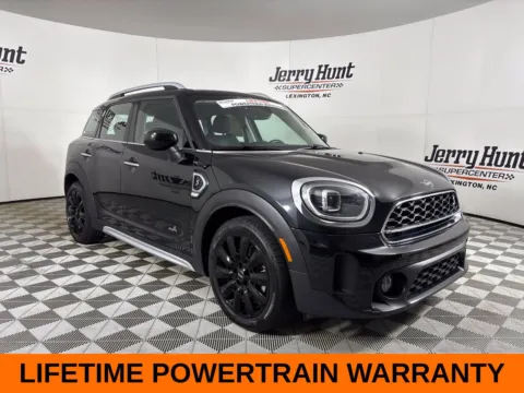 More photos of 2024 MINI Cooper S Countryman Iconic at Jerry Hunt Supercenter - Lexington, NC