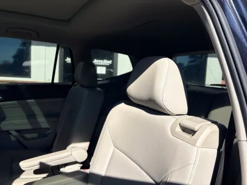 More photos of 2019 Volkswagen Atlas 3.6L V6 SE at Jerry Hunt Supercenter - Lexington, NC