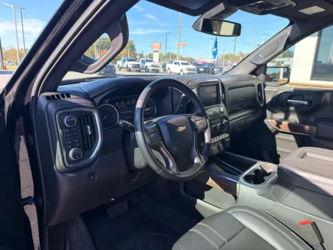 More photos of 2021 Chevrolet Silverado 1500 High Country at Jerry Hunt Supercenter - Lexington, NC