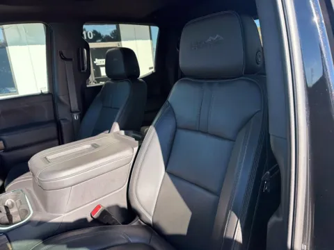Another view of 2021 Chevrolet Silverado 1500 High Country for sale in Lexington, NC at Jerry Hunt Supercenter - Lexington