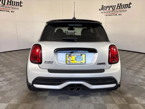 More photos of 2023 MINI Cooper S at Jerry Hunt Supercenter - Lexington, NC