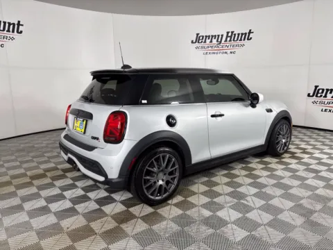More photos of 2023 MINI Cooper S at Jerry Hunt Supercenter - Lexington, NC