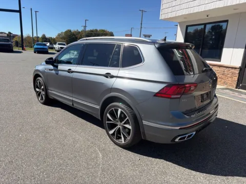 More photos of 2022 Volkswagen Tiguan 2.0T SEL R-Line at Jerry Hunt Supercenter - Lexington, NC