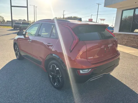More photos of 2023 Kia Niro EV Wave at Jerry Hunt Supercenter - Lexington, NC