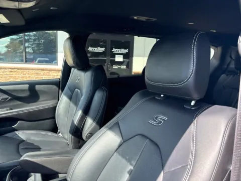Another view of 2026 Chrysler Pacifica Select for sale in Lexington, NC at Jerry Hunt Supercenter - Lexington
