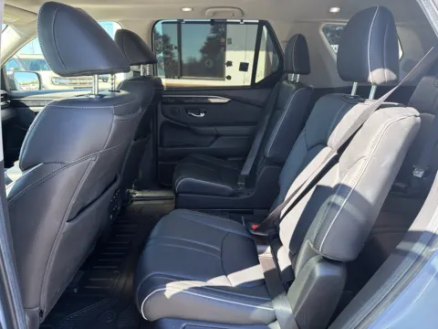 More photos of 2025 Honda Pilot Elite at Jerry Hunt Supercenter - Lexington, NC