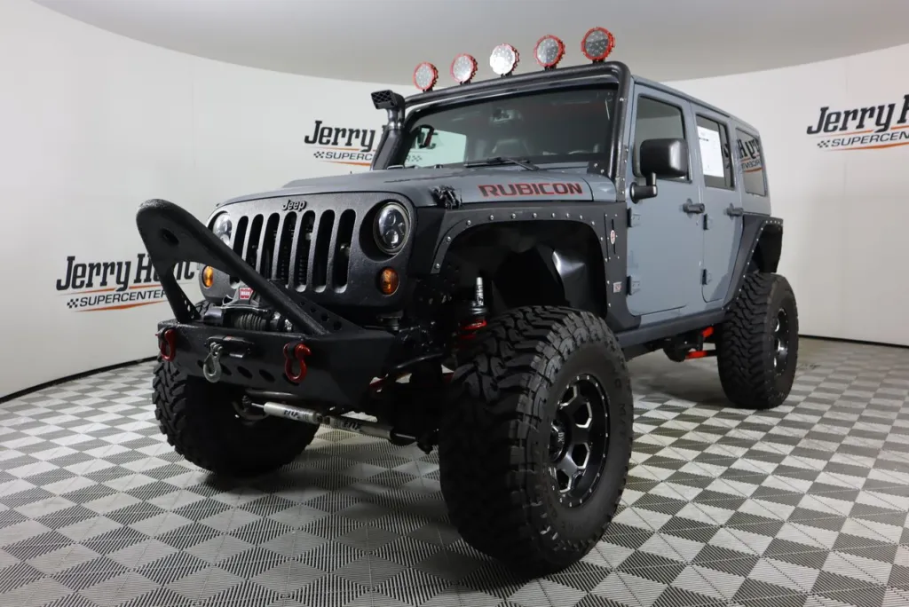 Jeep Wrangler Unlimited Rubicon: Conquer Any Terrain