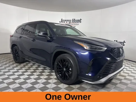 More photos of 2024 Toyota Highlander XSE at Jerry Hunt Supercenter - Lexington, NC