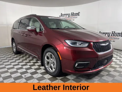 More photos of 2021 Chrysler Pacifica Limited at Jerry Hunt Supercenter - Lexington, NC