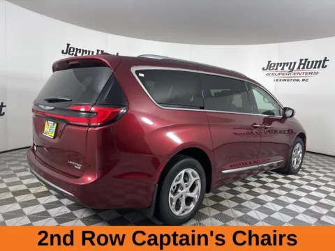More photos of 2021 Chrysler Pacifica Limited at Jerry Hunt Supercenter - Lexington, NC