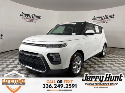 White 2022 Kia Soul LX for sale in Lexington, NC