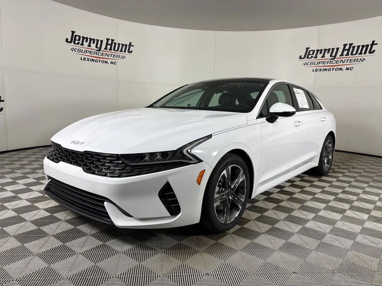 White 2022 Kia K5 EX for sale in Lexington, NC