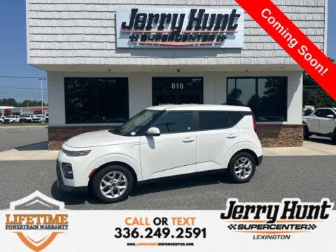 White 2022 Kia Soul LX for sale in Lexington, NC