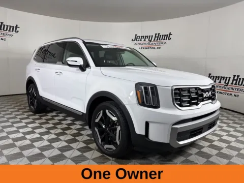 More photos of 2023 Kia Telluride S at Jerry Hunt Supercenter - Lexington, NC