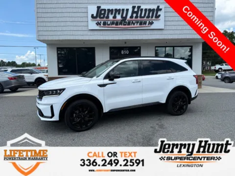 White 2023 Kia Sorento SX for sale in Lexington, NC