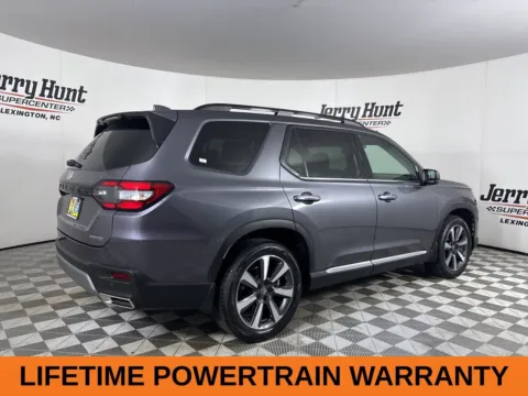 More photos of 2025 Honda Pilot Touring at Jerry Hunt Supercenter - Lexington, NC