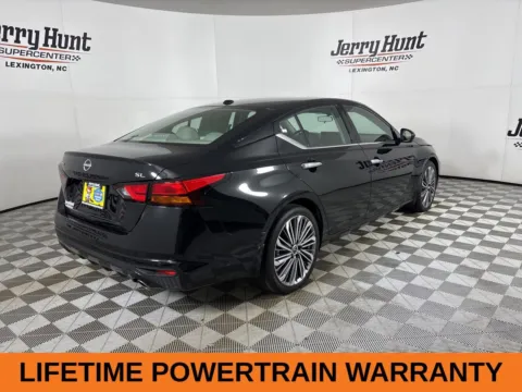 More photos of 2024 Nissan Altima 2.5 SL at Jerry Hunt Supercenter - Lexington, NC