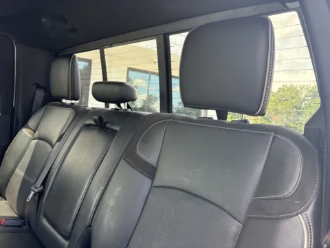 More photos of 2022 Ram 3500 Laramie at Jerry Hunt Supercenter - Lexington, NC